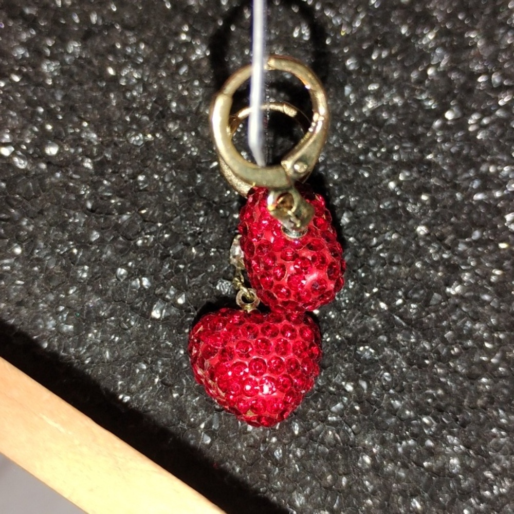 Red Heart Earrings - Picture 3 of 4